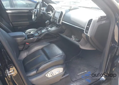 2015 Porsche Cayenne Diesel из США, поврежденный, VIN WP1AF2A21FLA43203